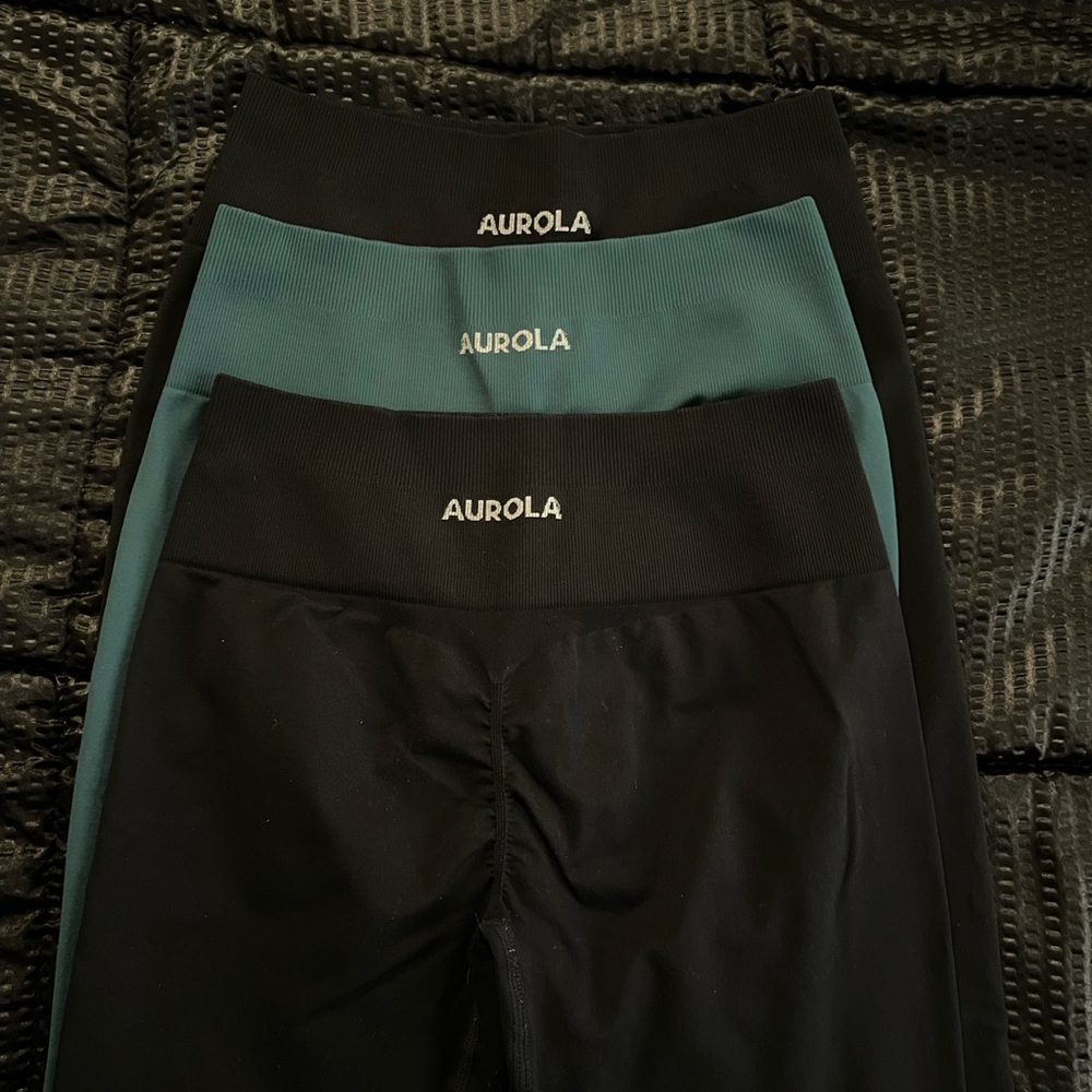 Lot of 3 Aurola Dream leggings